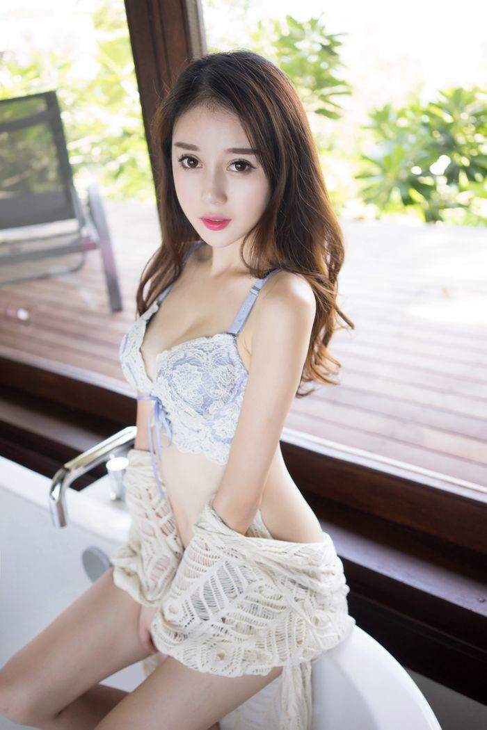漂亮的酥胸美人赵小米蕾丝比基尼连衣裙抢眼写真摄影壁纸图片图片