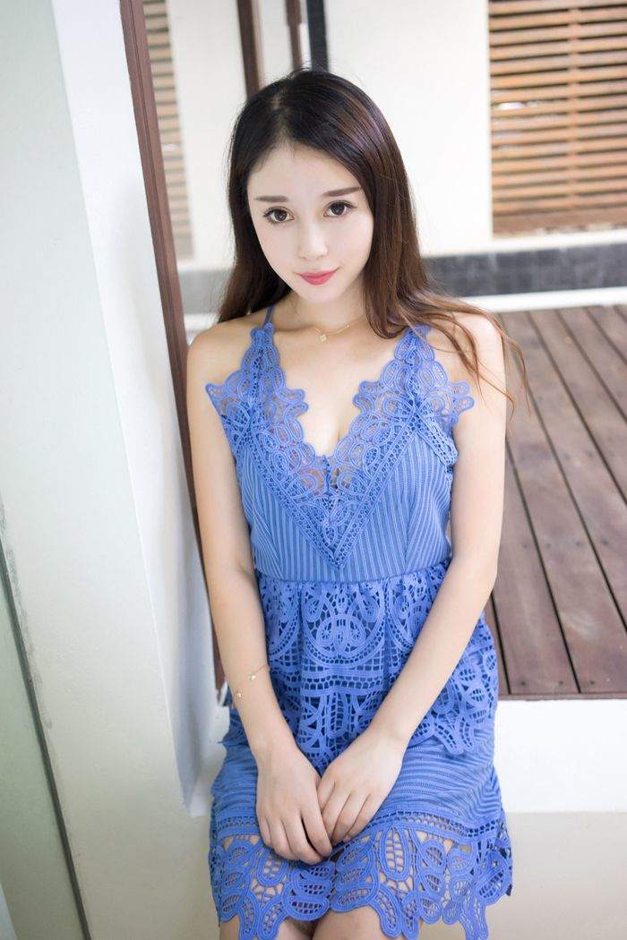 漂亮的酥胸美人赵小米蕾丝比基尼连衣裙抢眼写真摄影壁纸图片图片