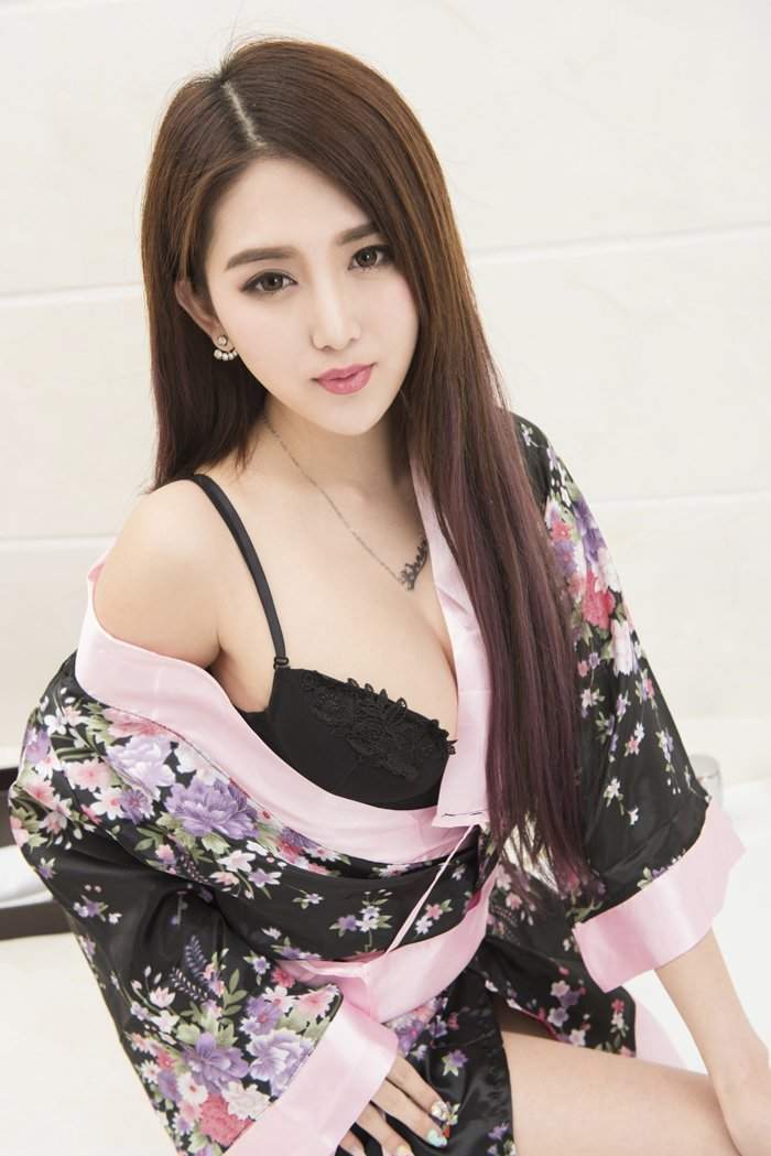 [绝美美女网]仙妮宝贝纤腰柔软曲线完美泰国个人写真摄影图片