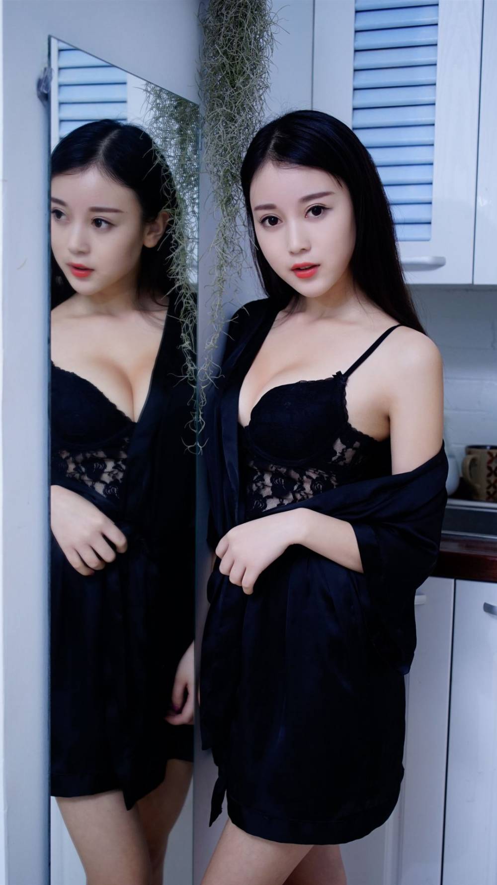 黑丝家教美女下身体下面短裙如手机壁纸图片图片