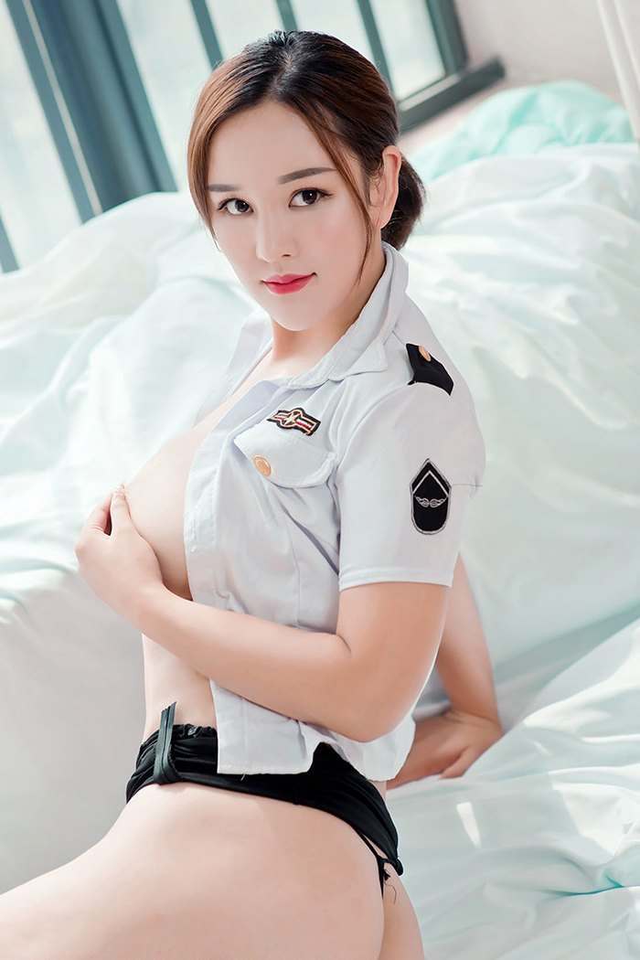 [极品mm]尤果性感琪妹子丰乳肥臀小蛮腰想抱抱室内写真图片图片