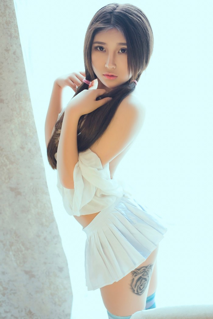 [极品mm]尤果性感琪妹子丰乳肥臀小蛮腰想抱抱室内写真图片图片