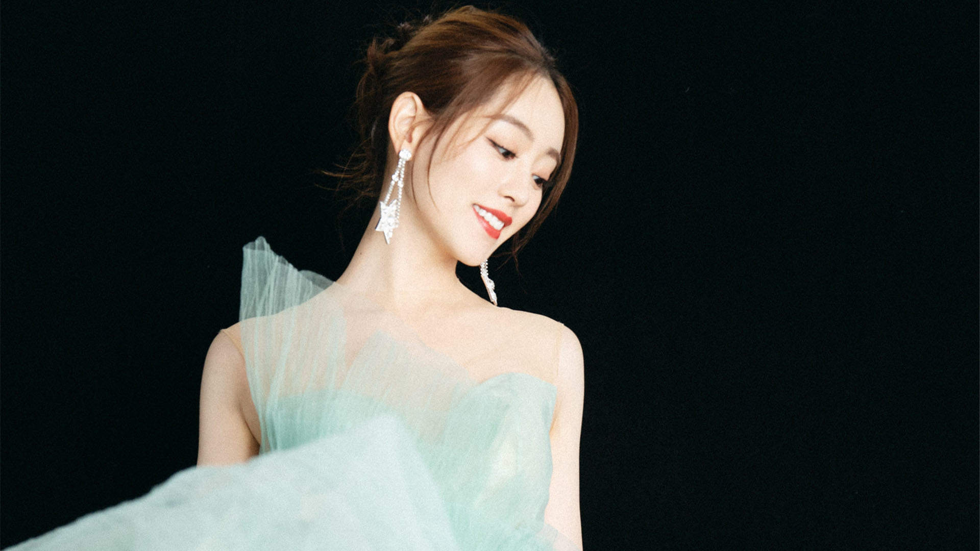 主持沈梦辰美女视频写真高清壁纸图片图片