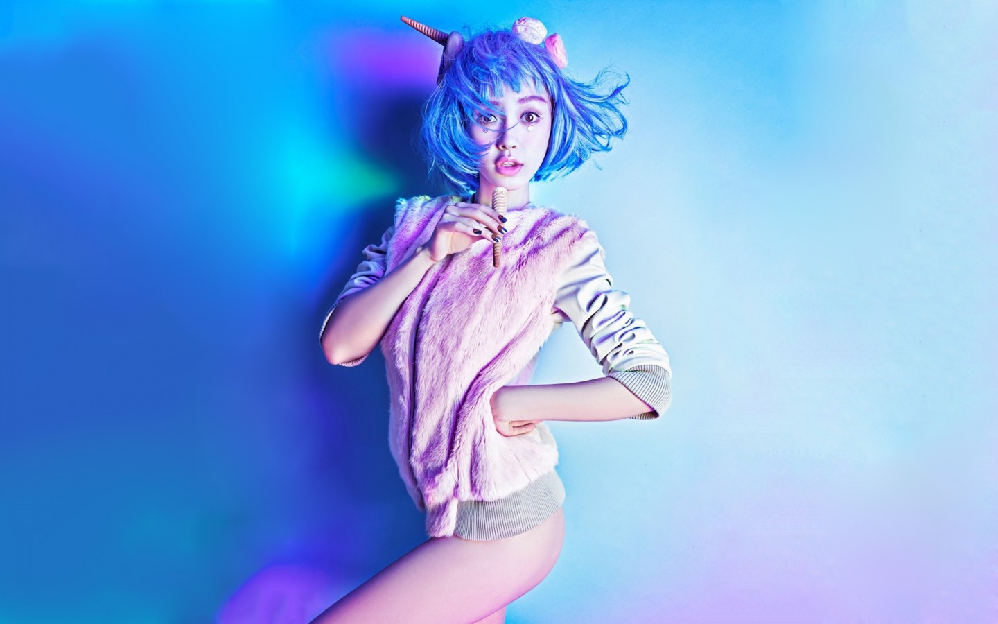 主持沈梦辰美女视频写真高清壁纸图片图片