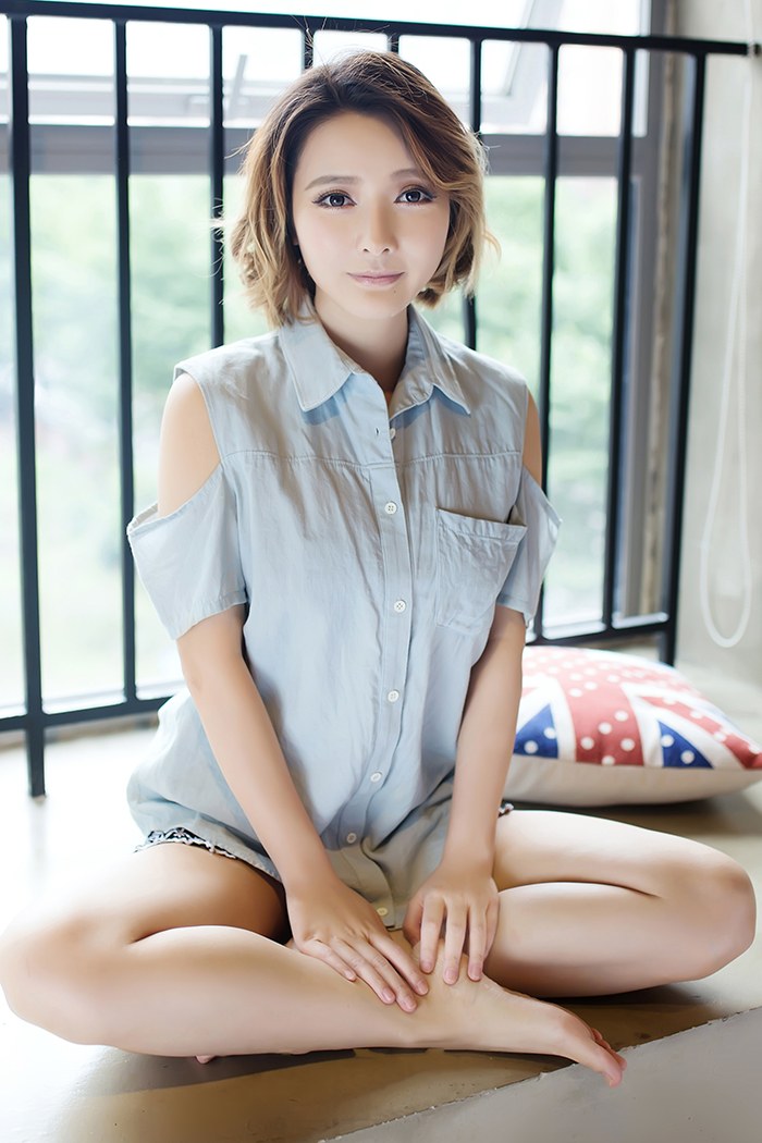 日韩美女图片