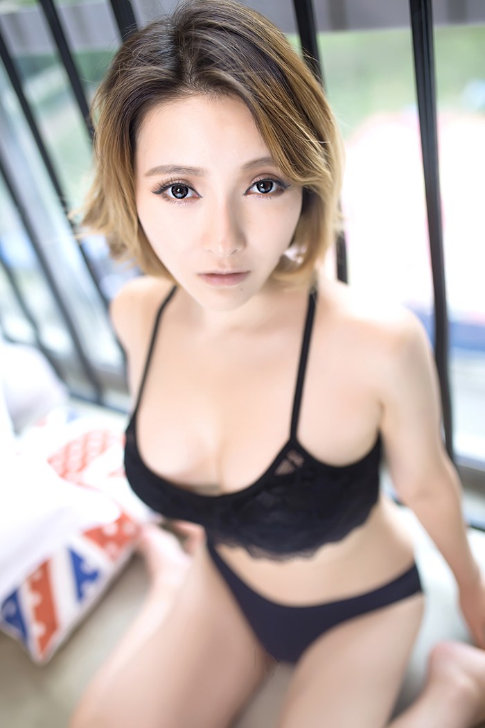 日韩美女图片