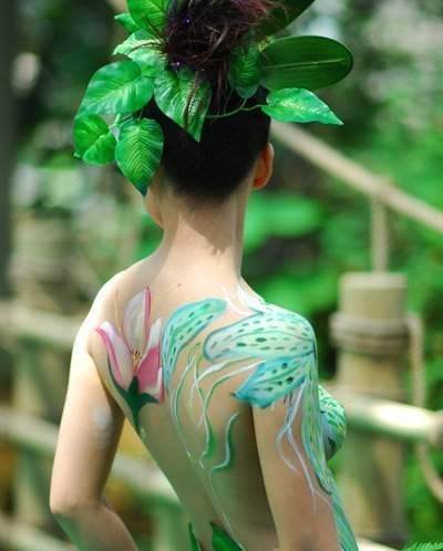 美女彩绘图片
