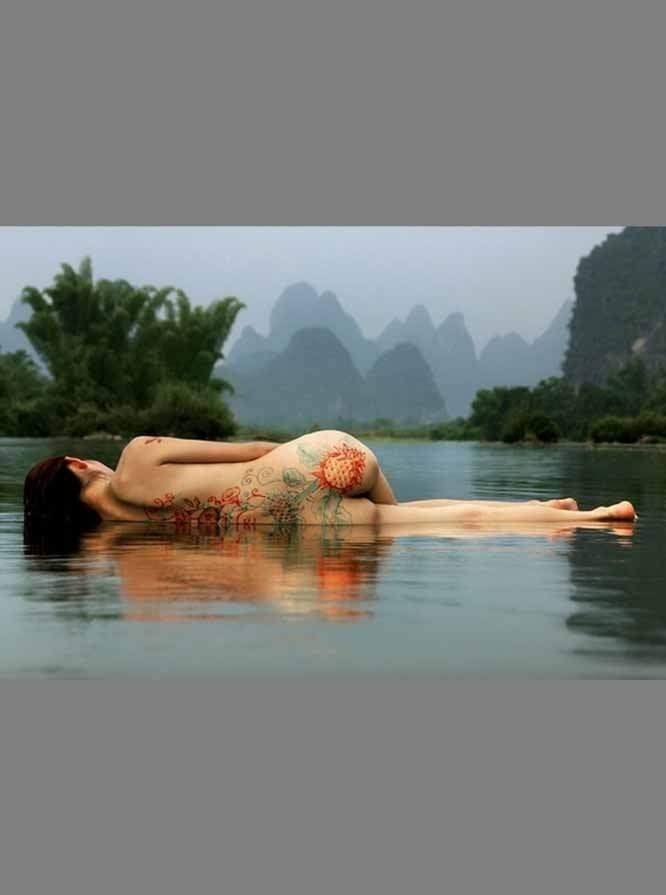 美女彩绘图片