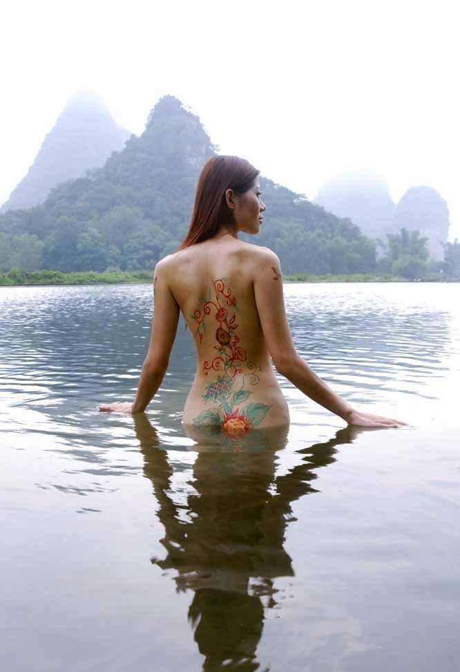 美女彩绘图片