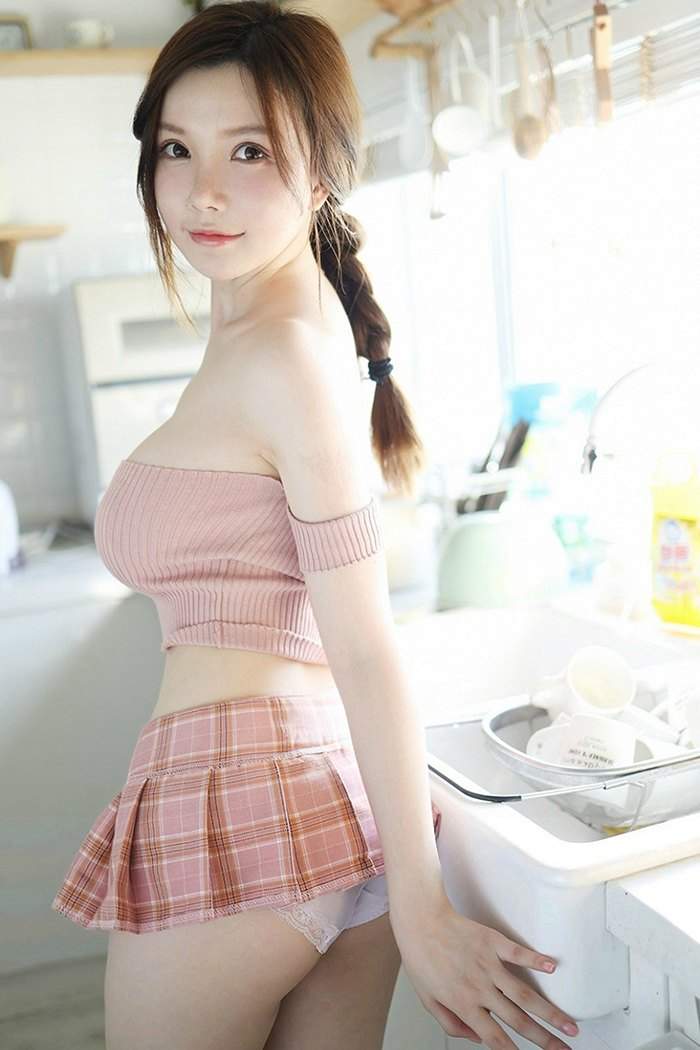 日本女忧巨乳厨娘糯美子肉体盛宴等你品尝高清美女写真图集图片