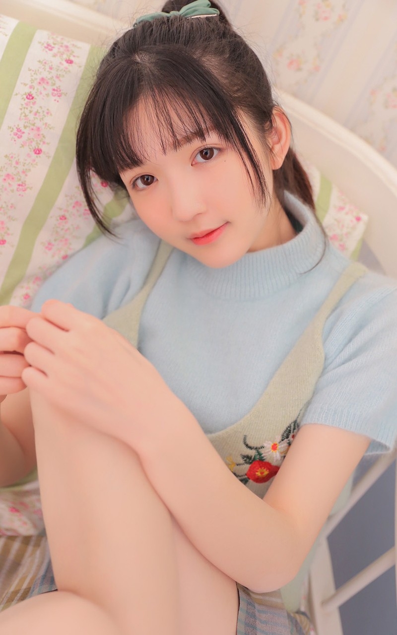 黄歆苑图片