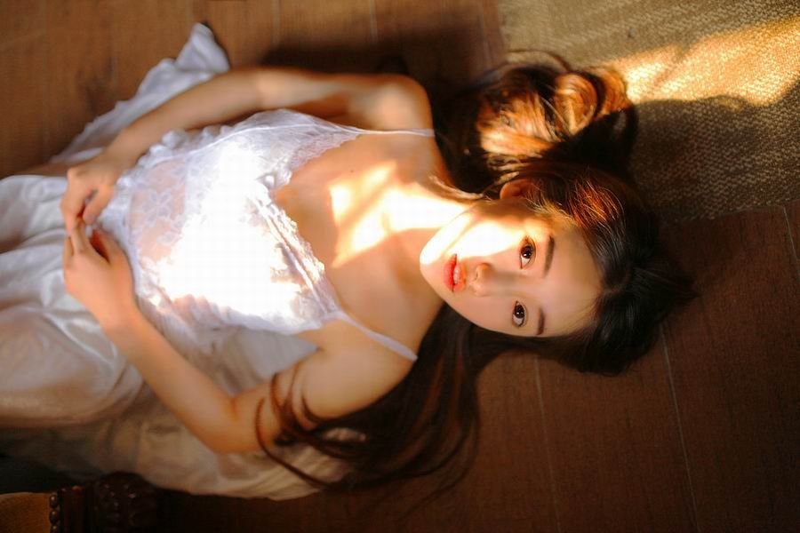 黄歆苑图片