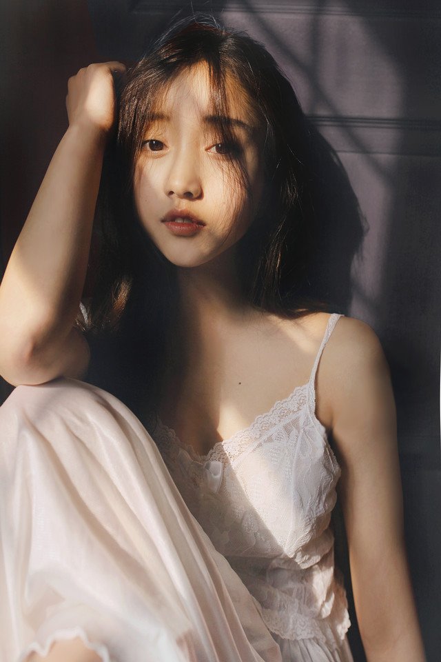 黄歆苑图片