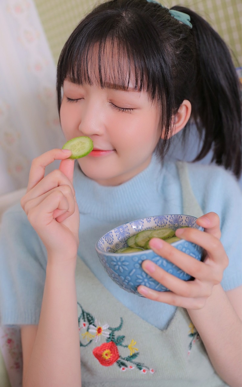 黄歆苑图片