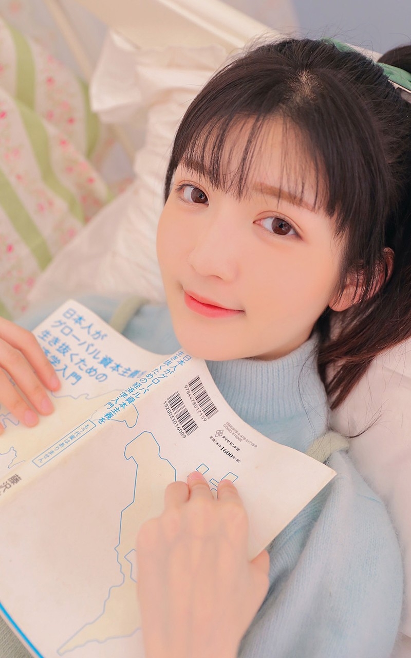 黄歆苑图片