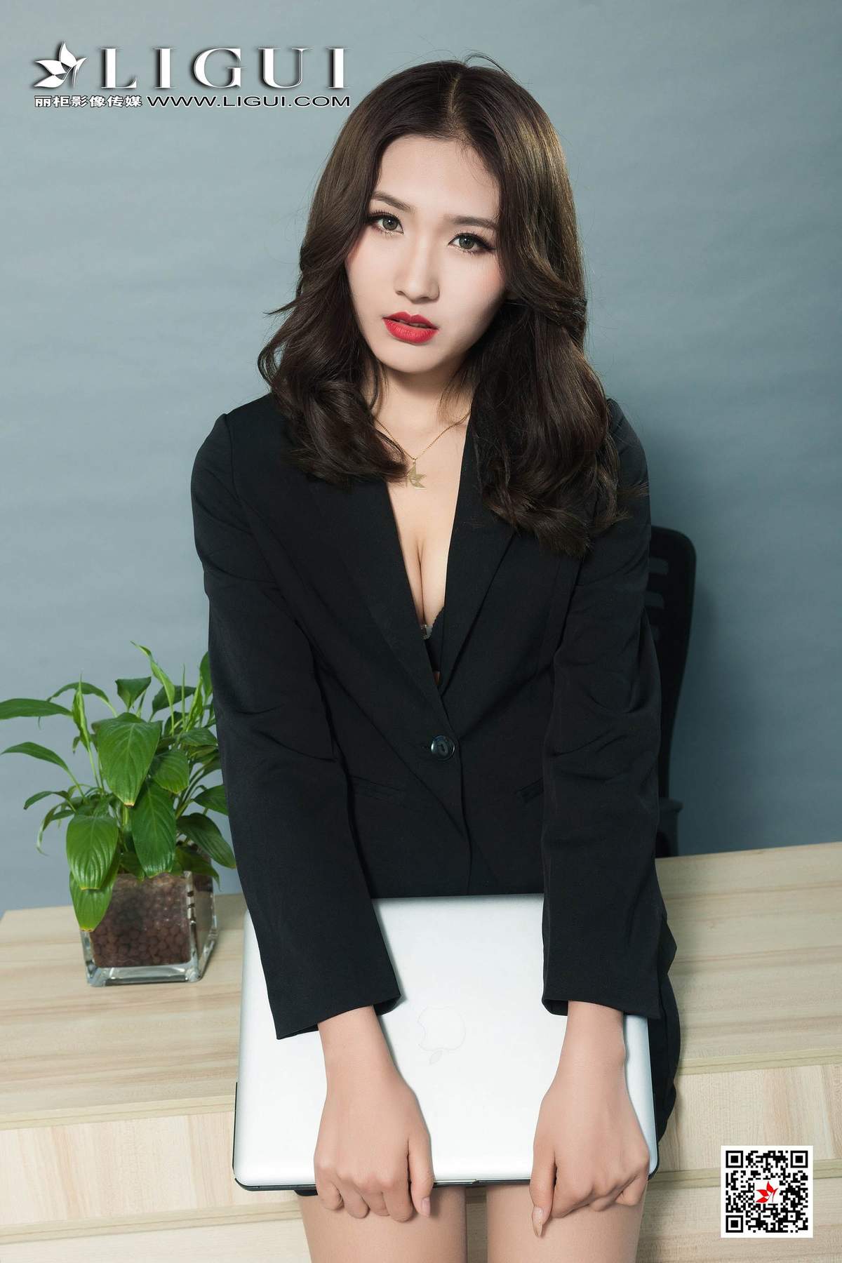 高根美腿腿模RITA肉丝袜长腿丽人写真集图片