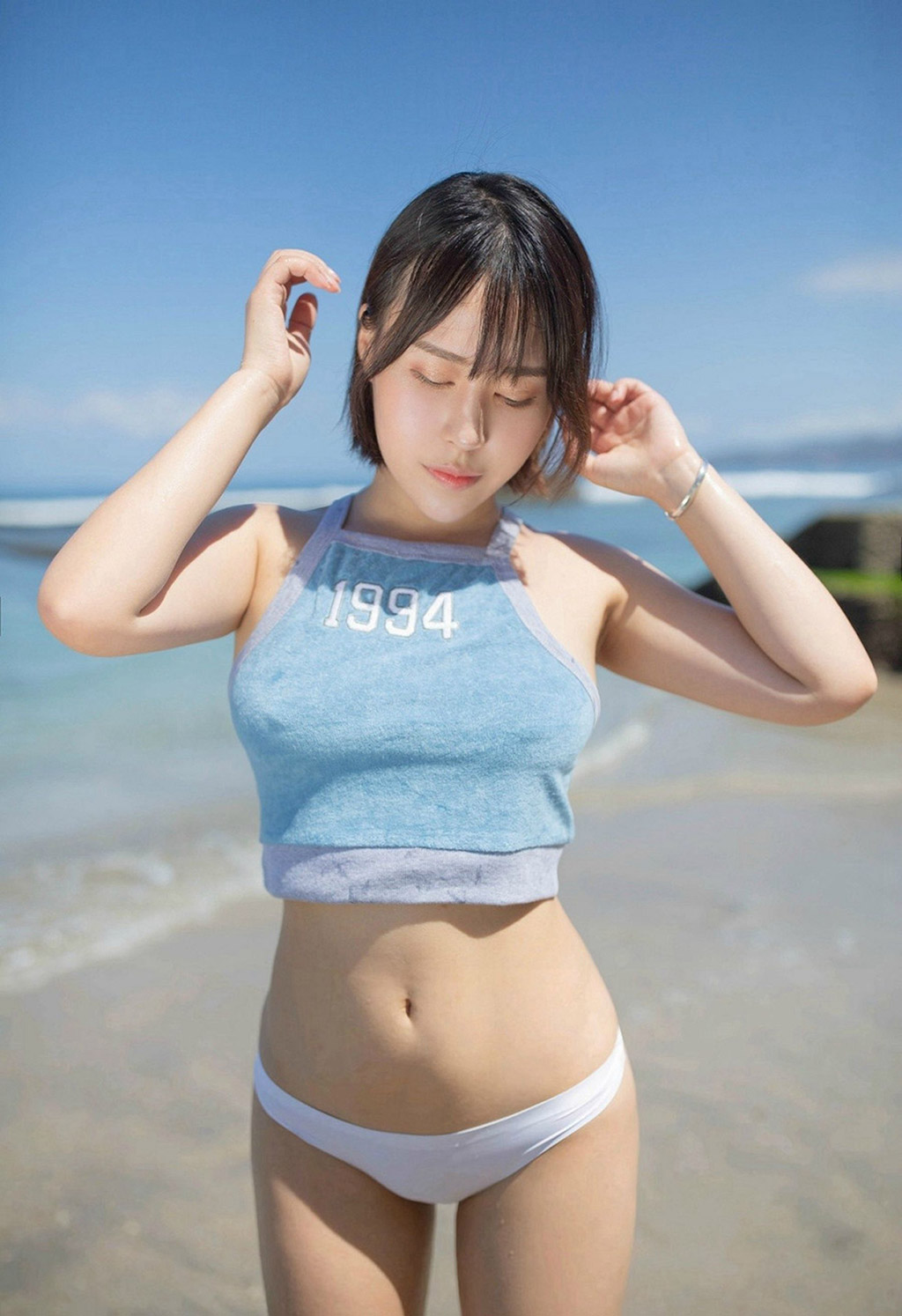 美女艾莉图片