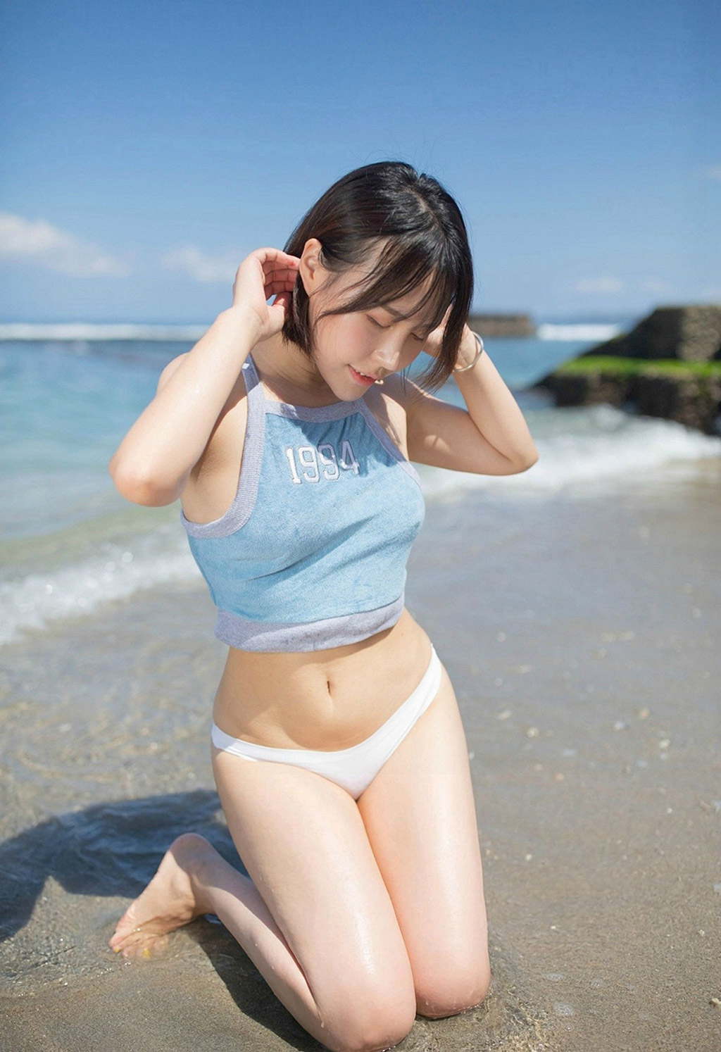 美女艾莉图片