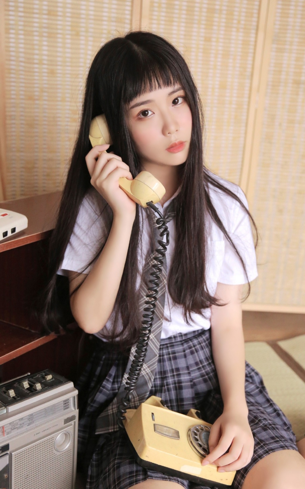 美女艾莉图片