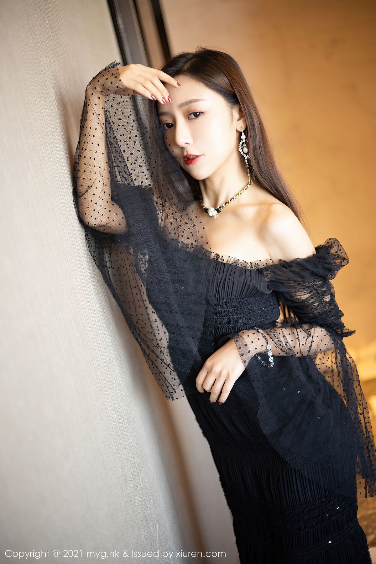 美女169pp王馨瑶yanni-一身黑色高开叉晚礼服高清妹子壁纸图片图片