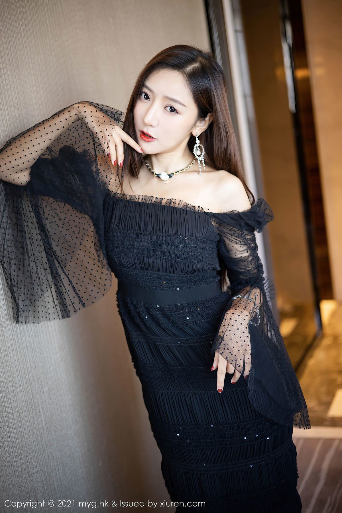 美女169pp王馨瑶yanni-一身黑色高开叉晚礼服高清妹子壁纸图片图片
