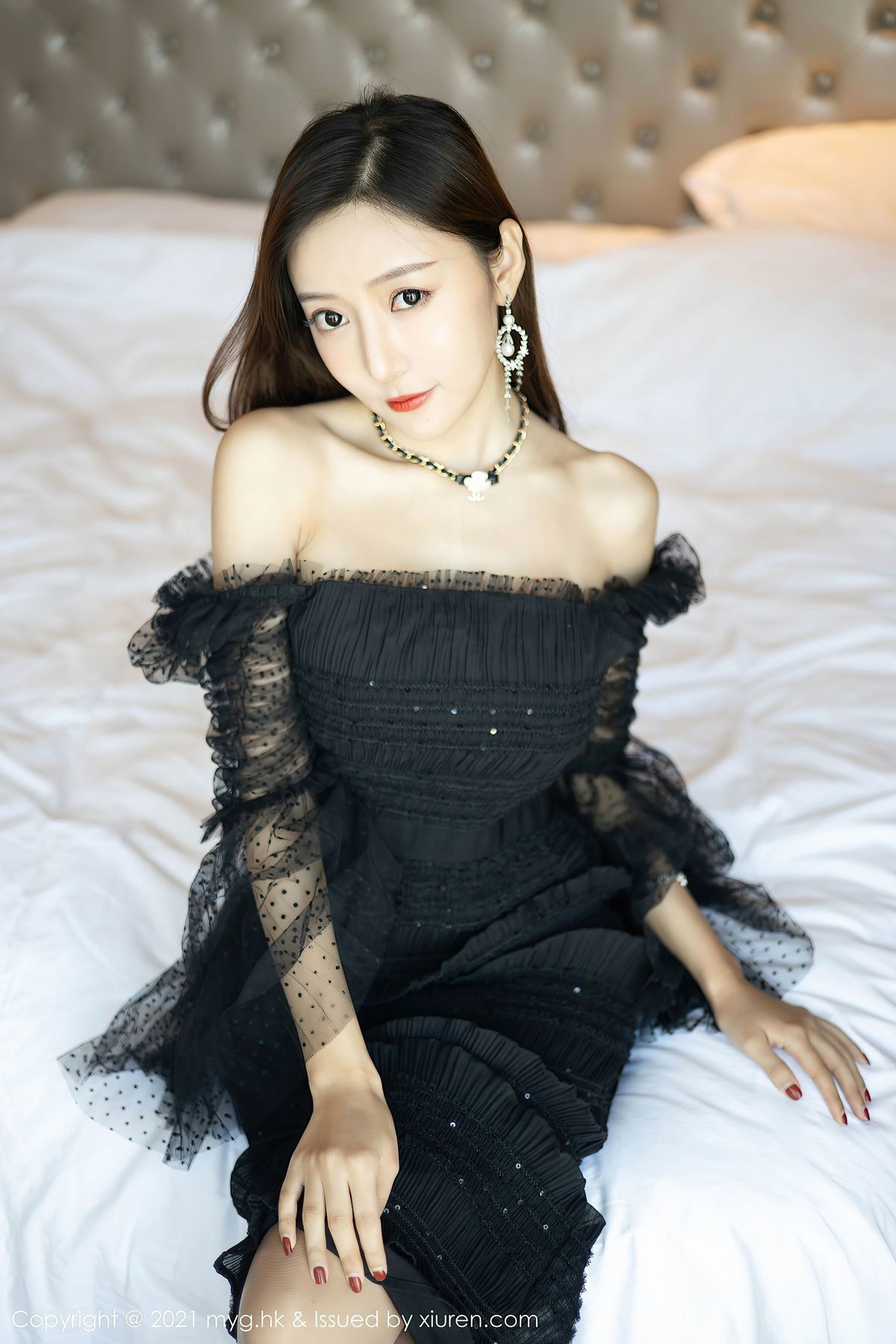 美女169pp王馨瑶yanni-一身黑色高开叉晚礼服高清妹子壁纸图片图片