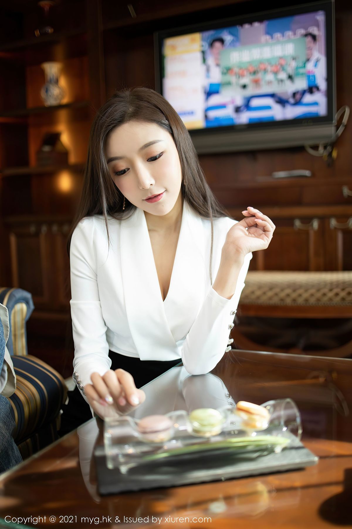 美女169pp王馨瑶yanni-一身黑色高开叉晚礼服高清妹子壁纸图片图片