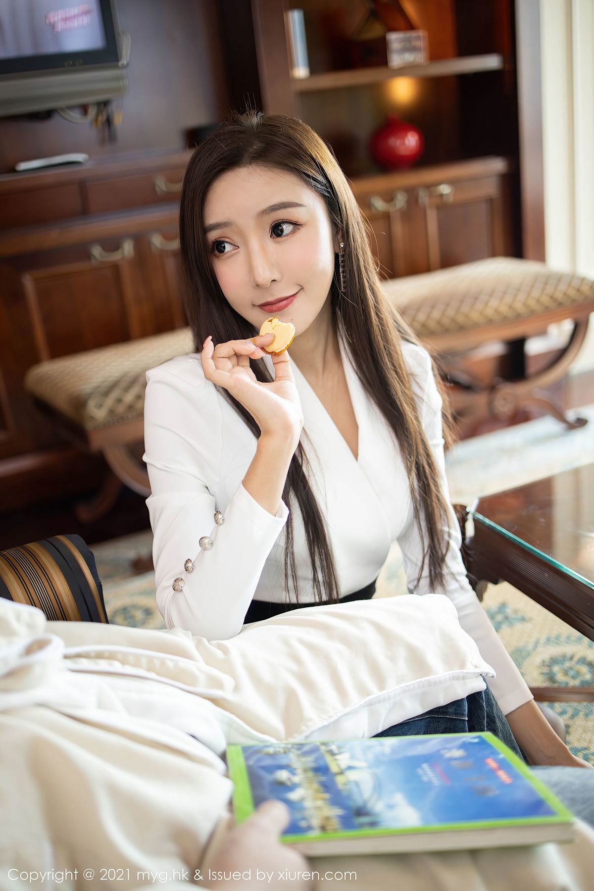 美女169pp王馨瑶yanni-一身黑色高开叉晚礼服高清妹子壁纸图片图片