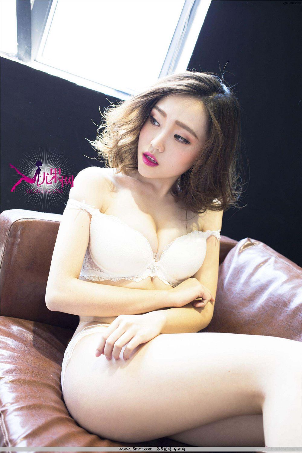 房美汐图片