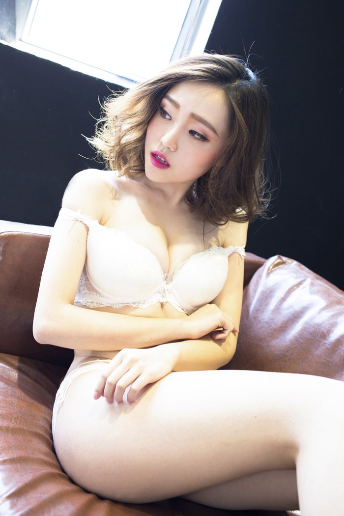 房美汐图片