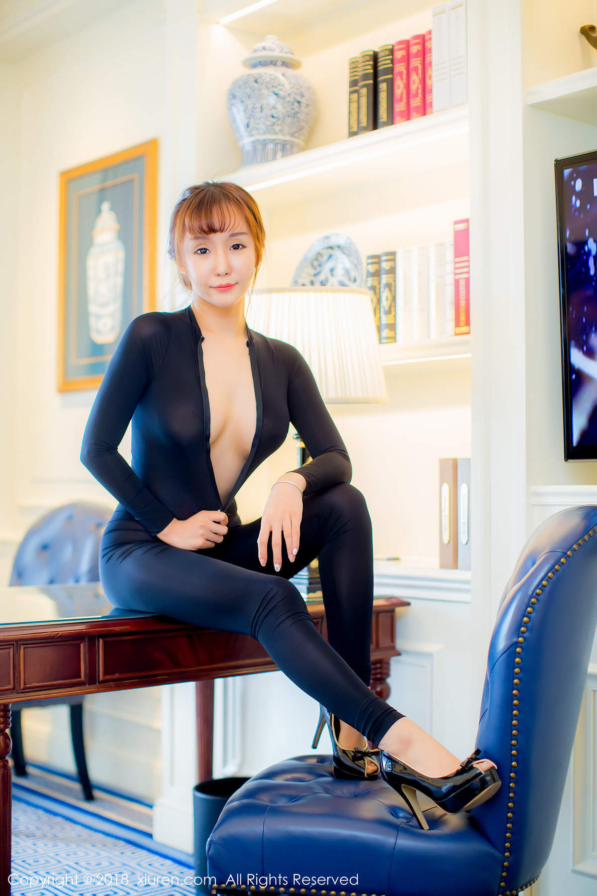 美女顾灿图片