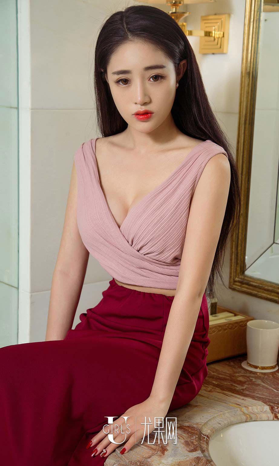 90后美女模特月儿月儿弯弯高清妹子写真集图片