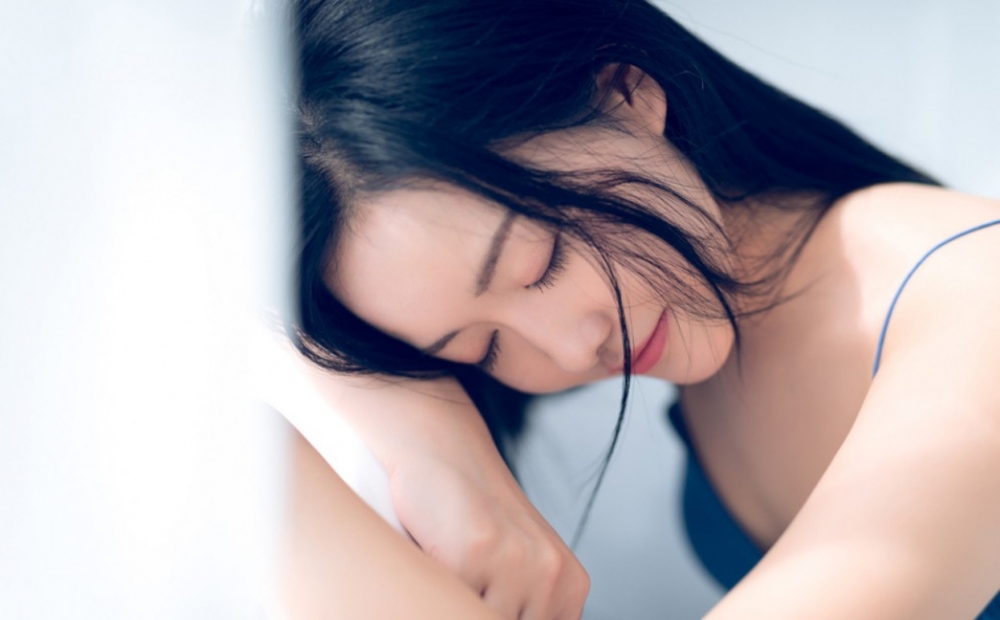 可爱嫩模mm11福利美女123图片105期生活写真集丰满少女沈蜜桃off内衣全身去衣服曝光图片图片
