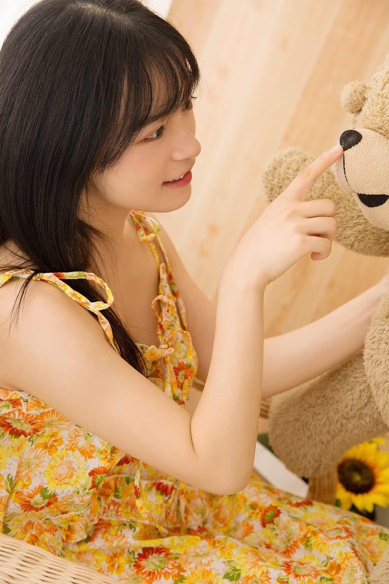 可爱嫩模mm11福利美女123图片105期生活写真集丰满少女沈蜜桃off内衣全身去衣服曝光图片图片