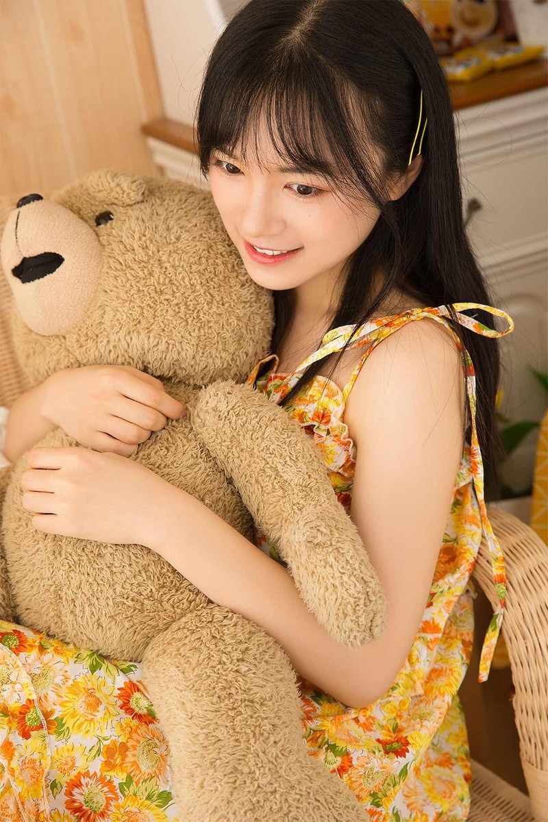 可爱嫩模mm11福利美女123图片105期生活写真集丰满少女沈蜜桃off内衣全身去衣服曝光图片图片