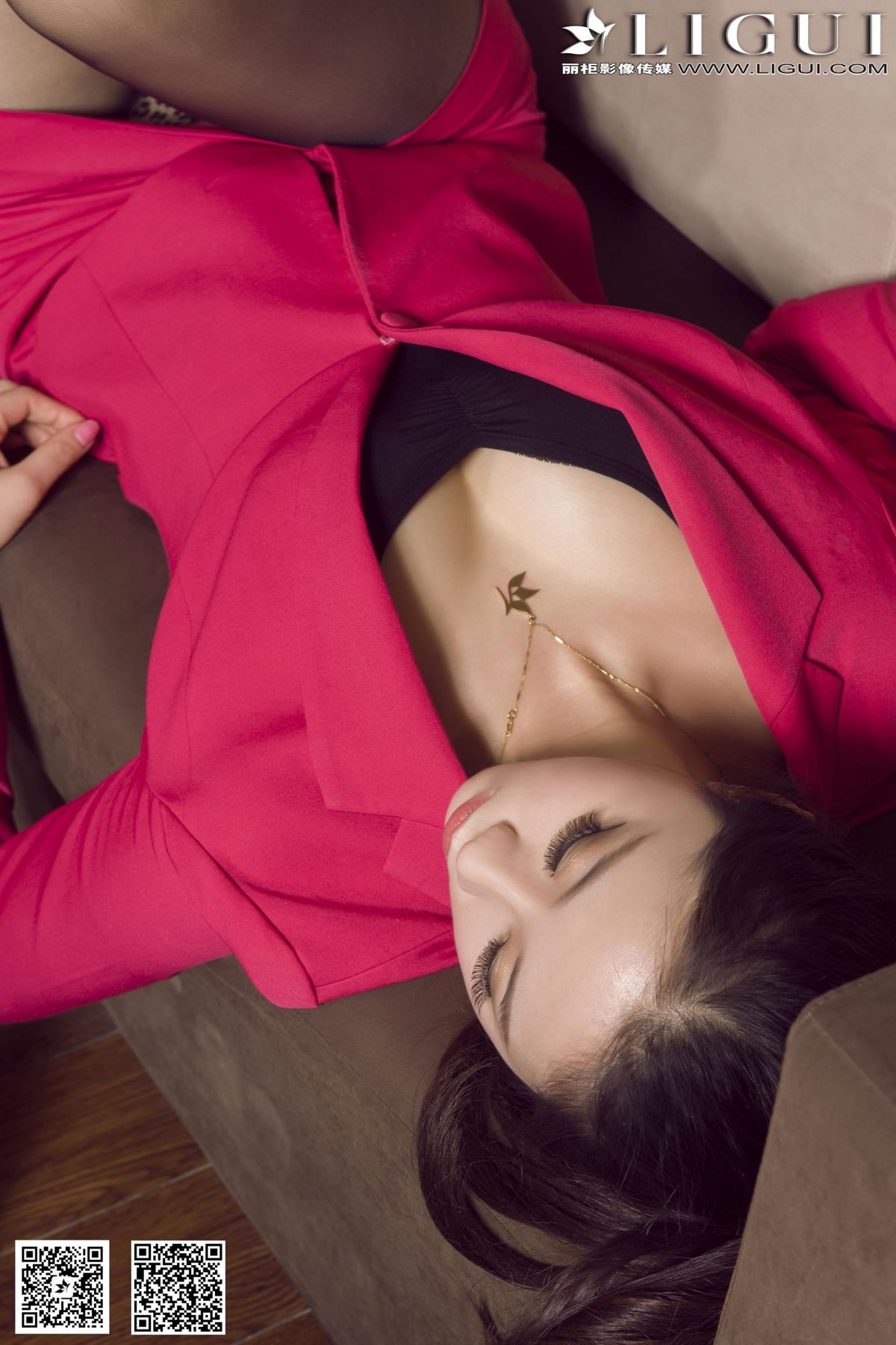 美女然然图片