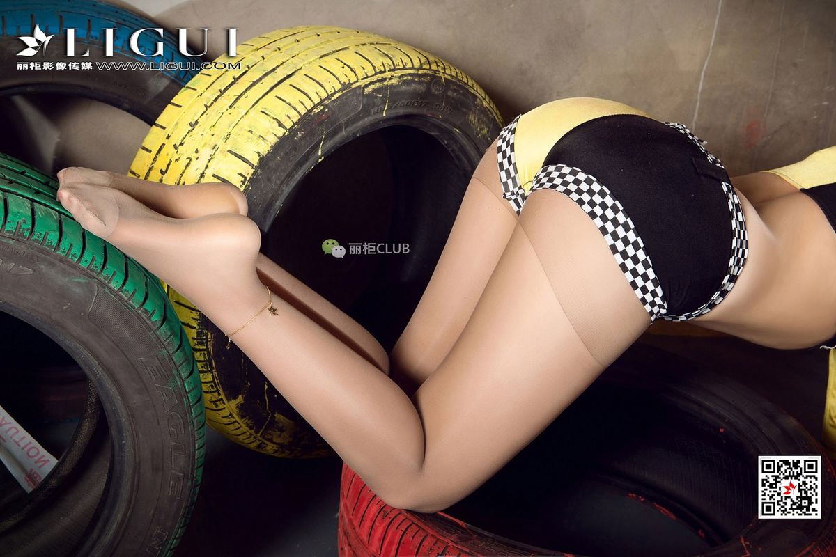 美女然然图片