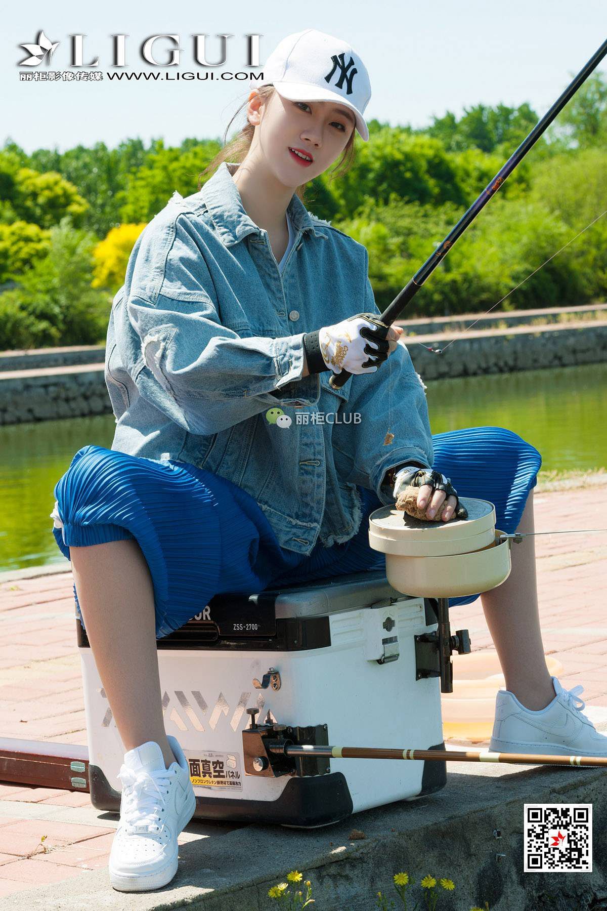 美女然然图片