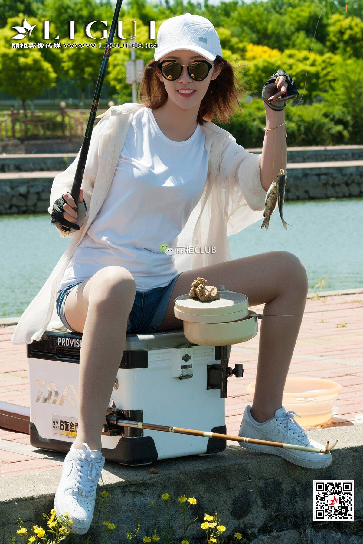 美女然然图片