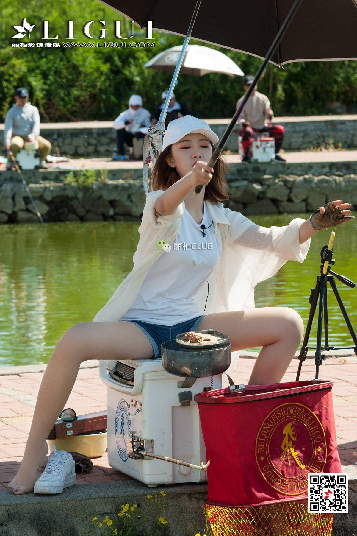美女然然图片