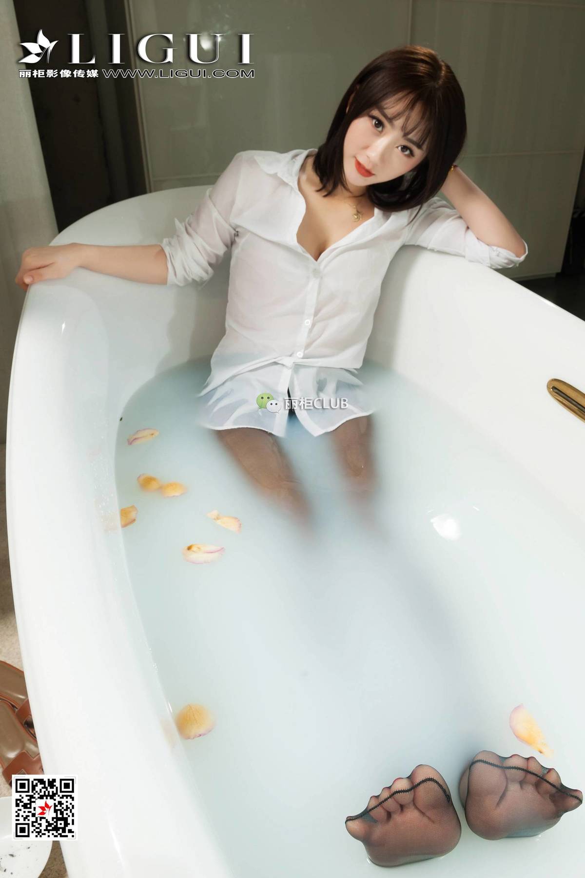 长腿玉足模特然然浴缸丝足迷情网络丽人写真集图片