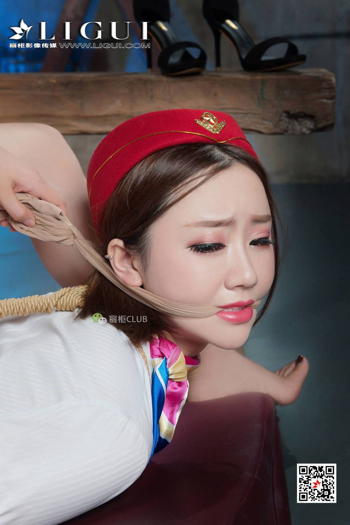 长腿玉足模特然然浴缸丝足迷情网络丽人写真集图片