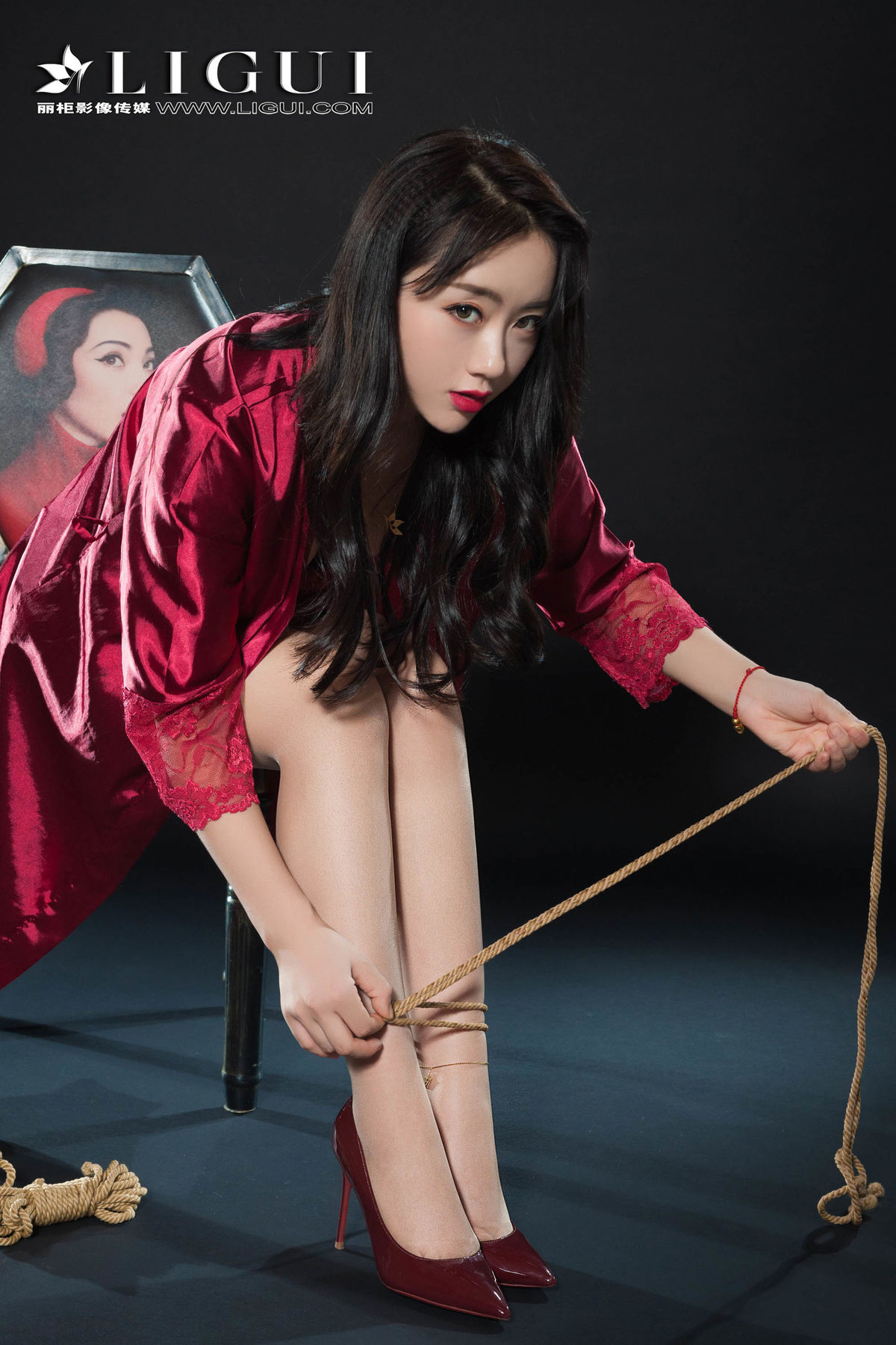 美女然然图片