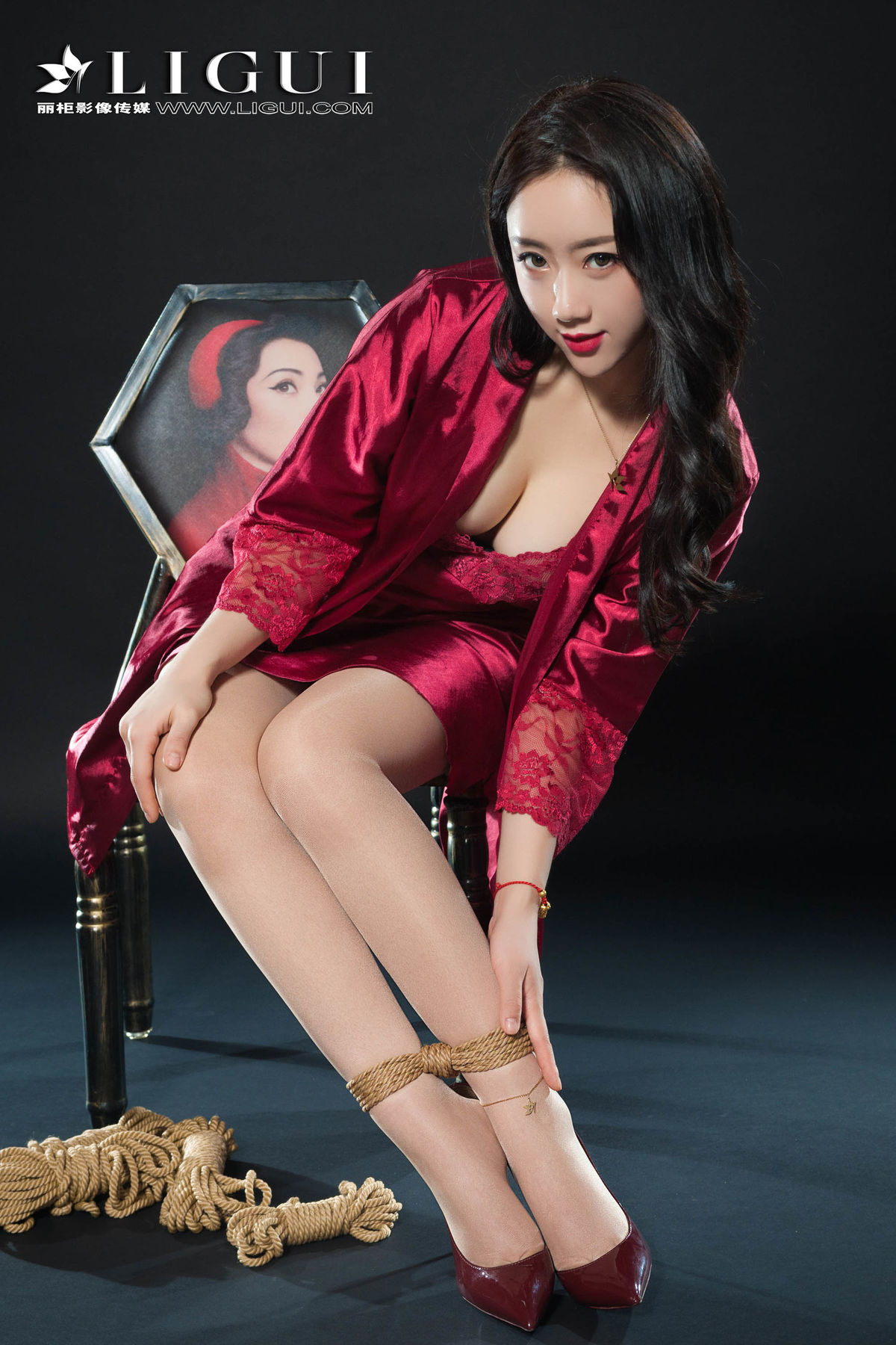 美女然然图片