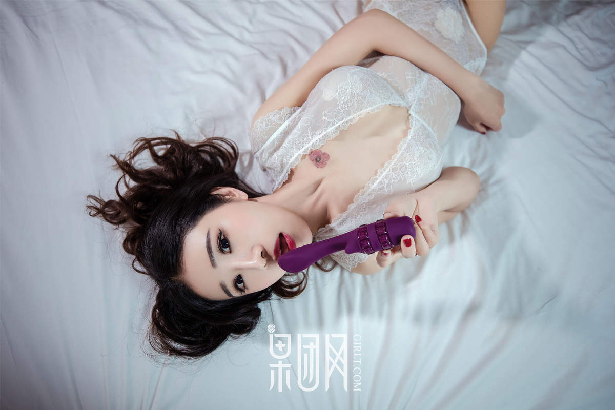 日韩模特女忧馨怡小教你玩高清mm写真集图片