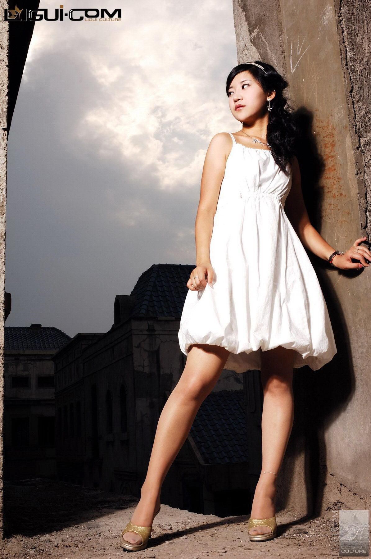 最新cct58美女Model卡鲁鲁纯情少女的丝恋丝足写真图片图片