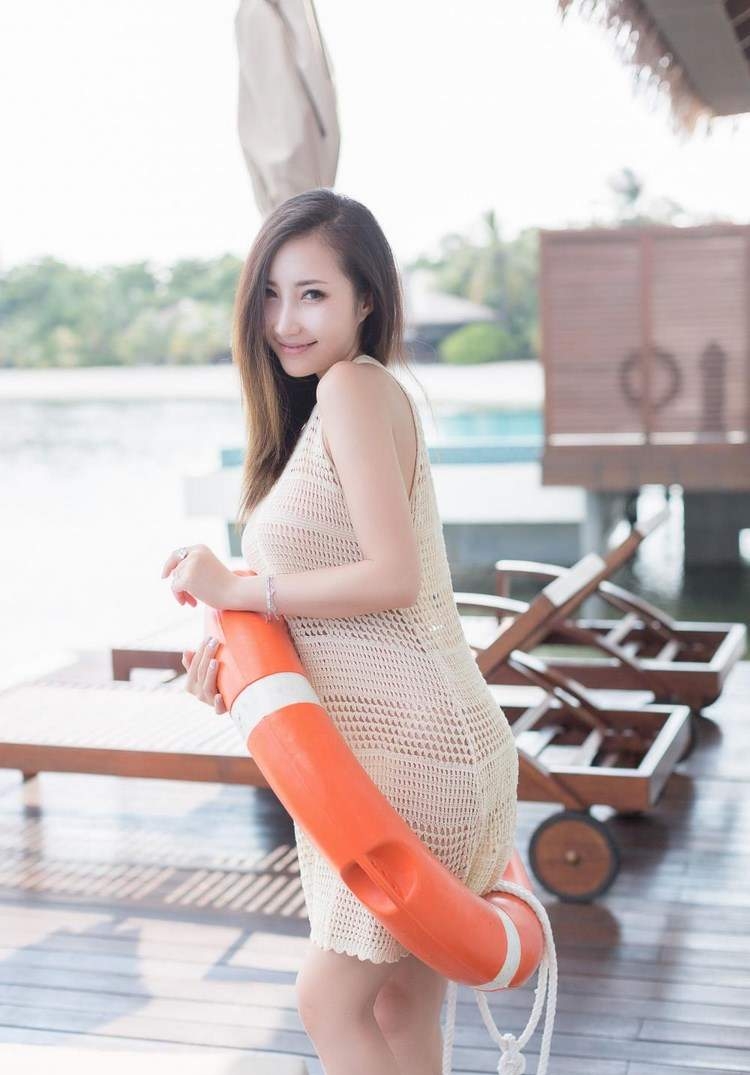 丽柜由美图片
