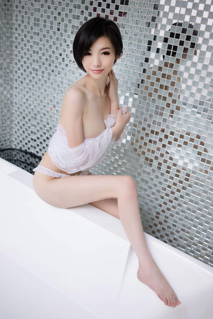 最新mm7160美女图片网绝色小眼猫咪斑马装高清私房照图片