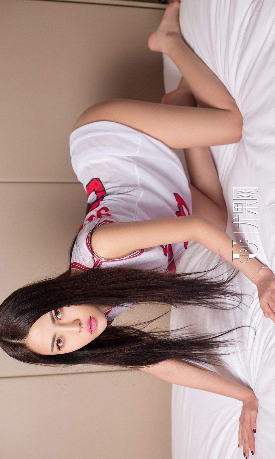 美女明娜图片