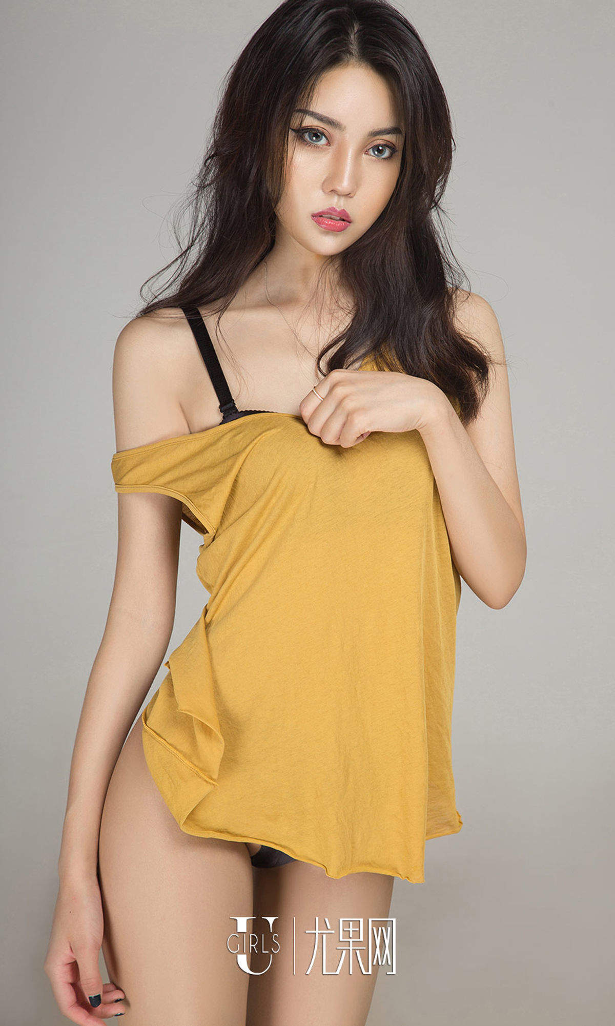 美女明娜图片